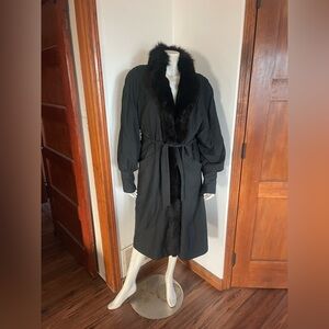 VINTAGE Black Trench Coat with Fur Collar